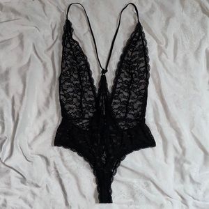 VICTORIA'S SECRET LACE LINGERIE BODYSUIT